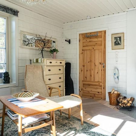 Torpet - Bed And Breakfast Med Charm Norrfjarden Exteriér fotografie
