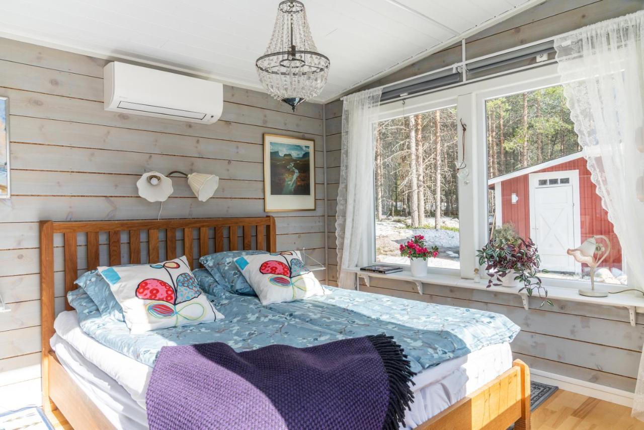 Torpet - Bed And Breakfast Med Charm Norrfjarden Exteriér fotografie