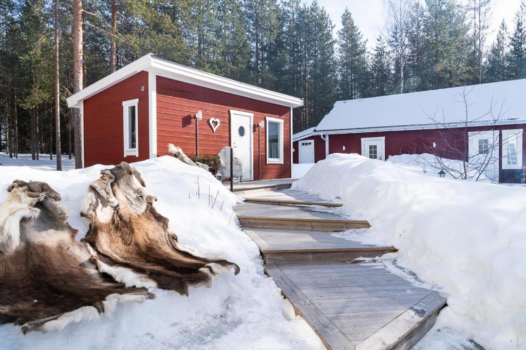 Torpet - Bed And Breakfast Med Charm Norrfjarden Exteriér fotografie